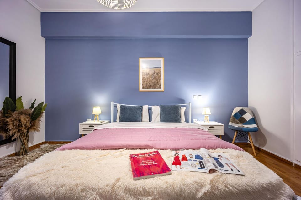 Pagrati Luxury Apartment in Athens