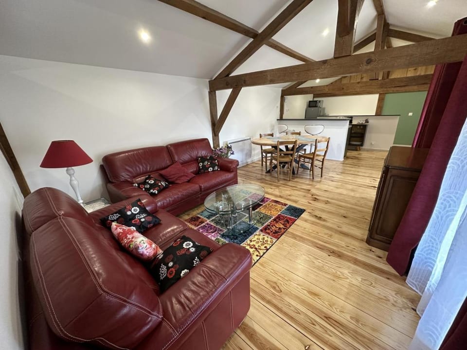 Larchet House in Nouvelle-Aquitaine