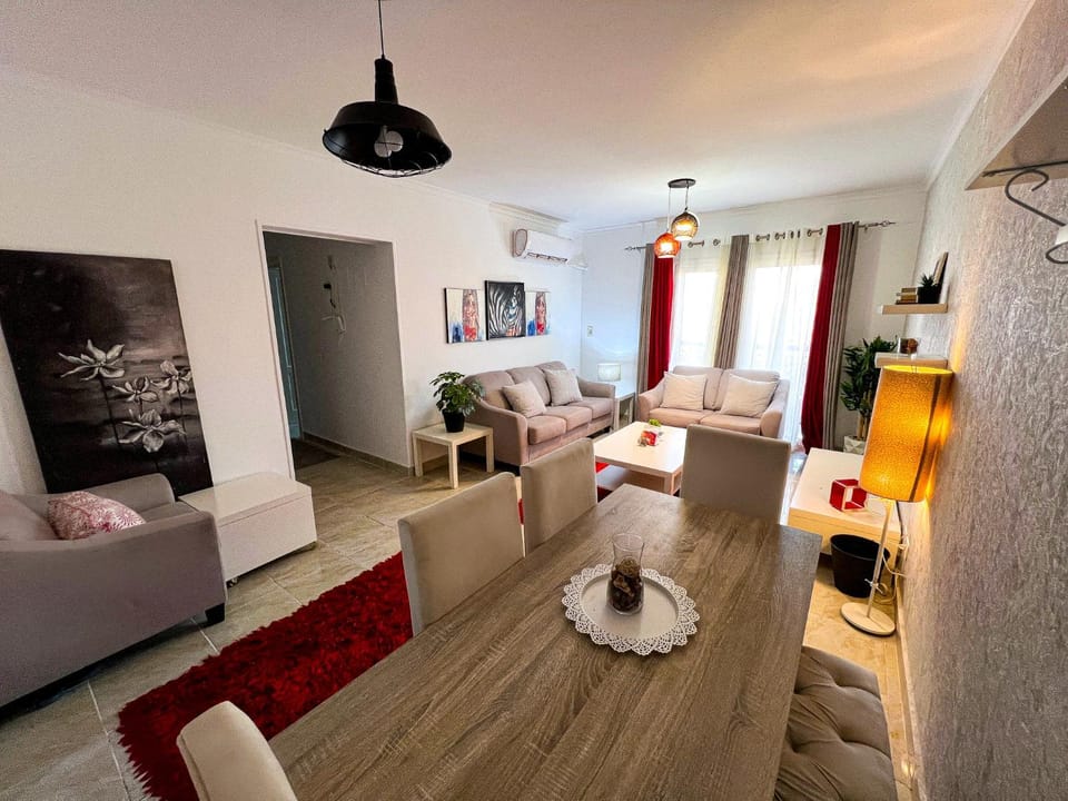 TV and multimedia, Seating area