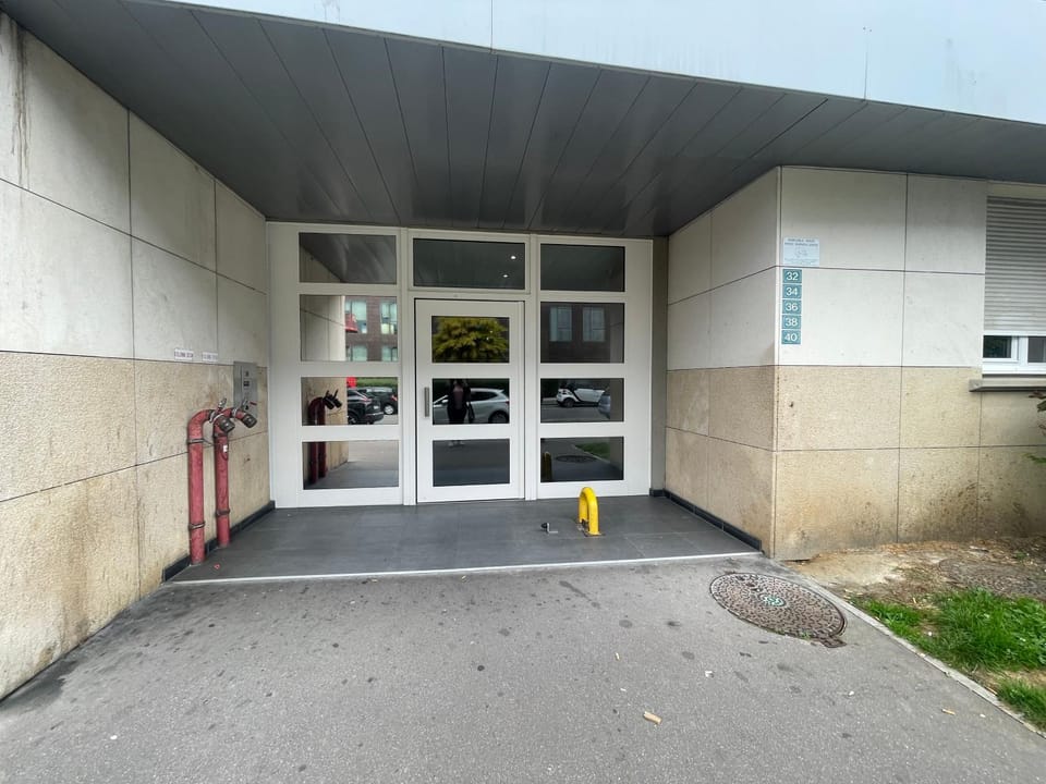 Property building, Facade/entrance