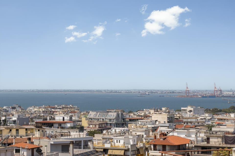 City view, Sea view