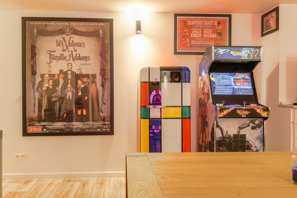 Game Room, Evening entertainment