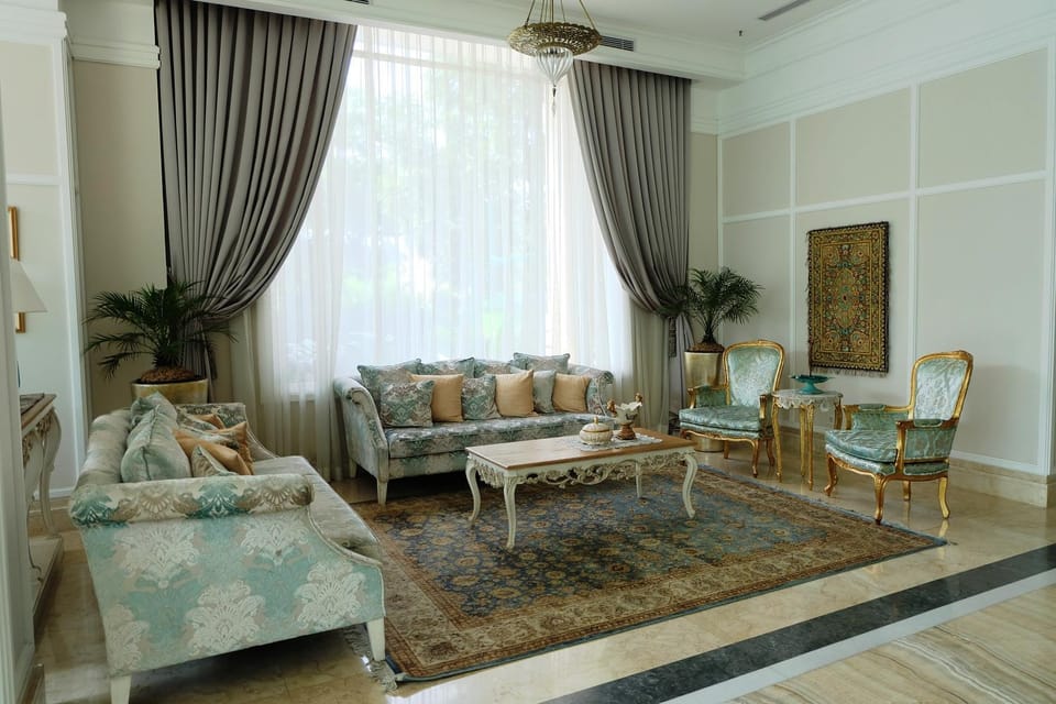 Day, Lobby or reception