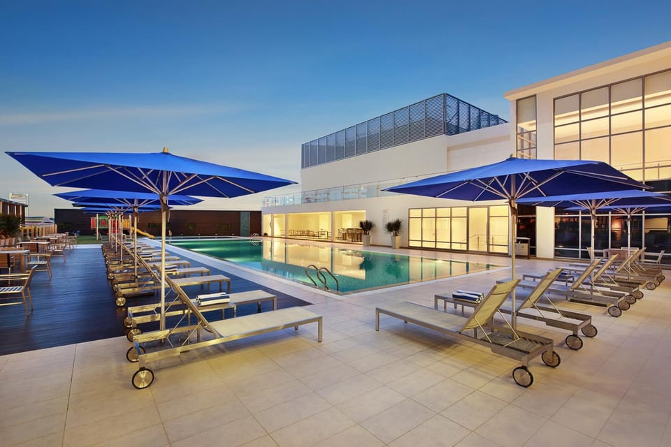 Swimming pool