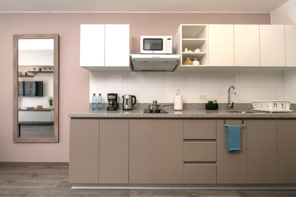 Kitchen or kitchenette