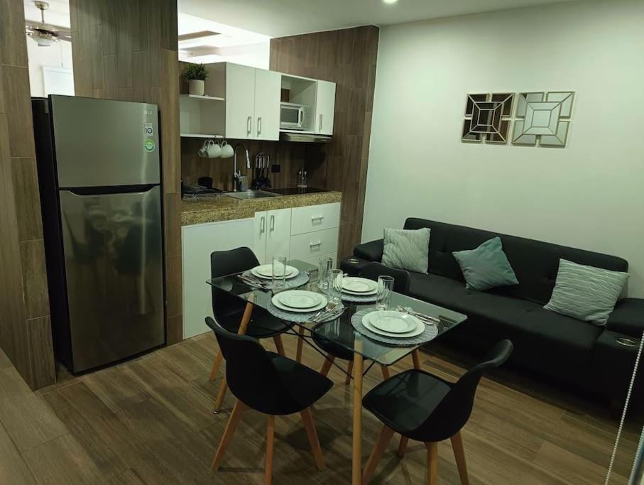 Moderno 1BR sauna gimnasio alberca a cuadras de la 5ta av centro Apartment in Playa del Carmen