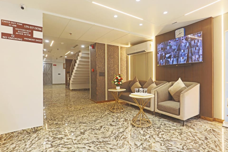 TV and multimedia, Living room, Lobby or reception, Seating area