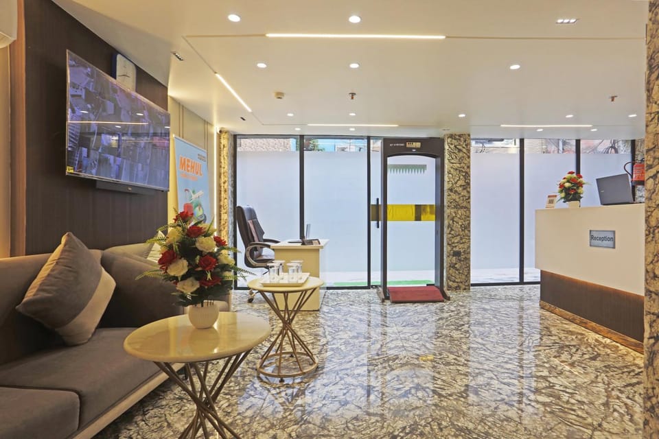 TV and multimedia, Living room, Lobby or reception, Seating area