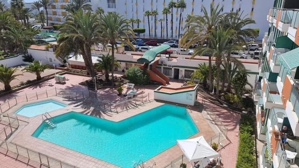 Natural landscape, Pool view, Sea view, Swimming pool, sunbed