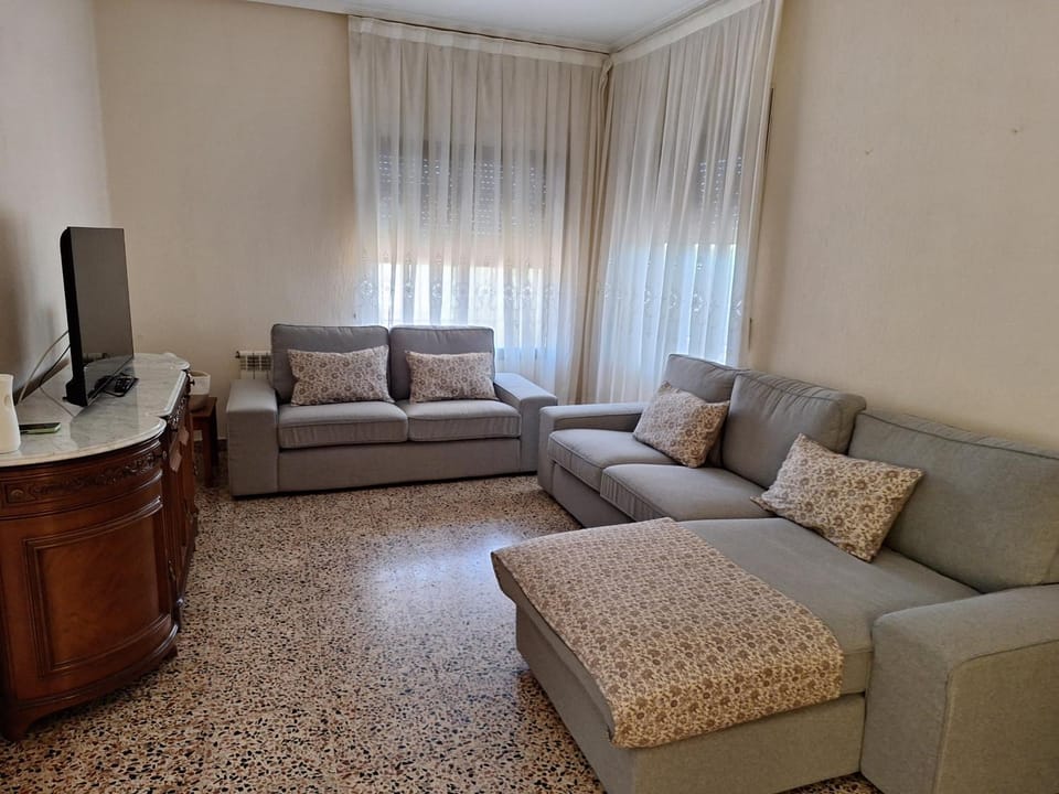 Villa cerca de Valencia con piscina junto a la montaña Villa in Valencian Community