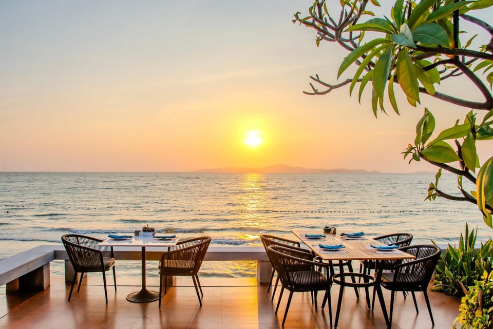 Restaurant/places to eat, Sea view