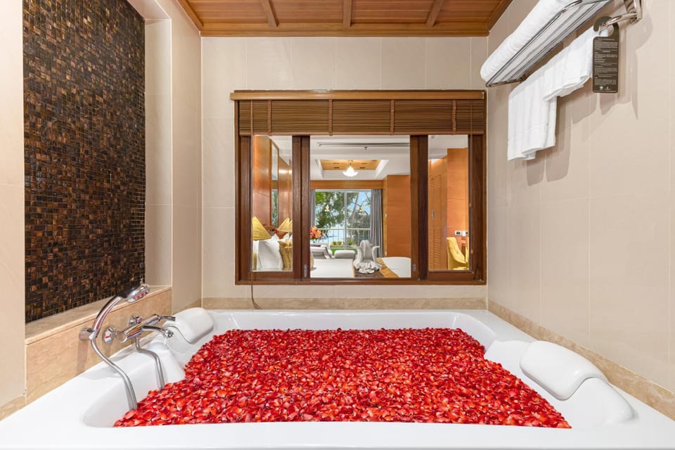 Bed, Bedroom, Bath