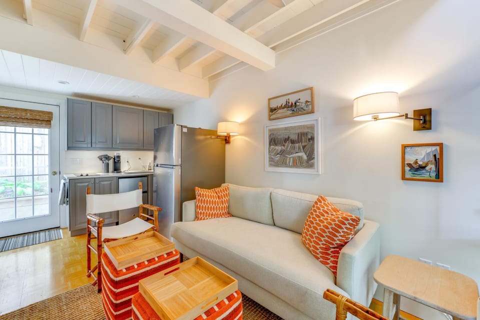 Steps to Commercial St! Lofted Provincetown Gem House in Provincetown