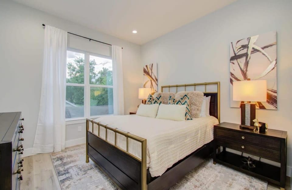 Heart of Houston - Modern 3BD Open-Concept House in Houston