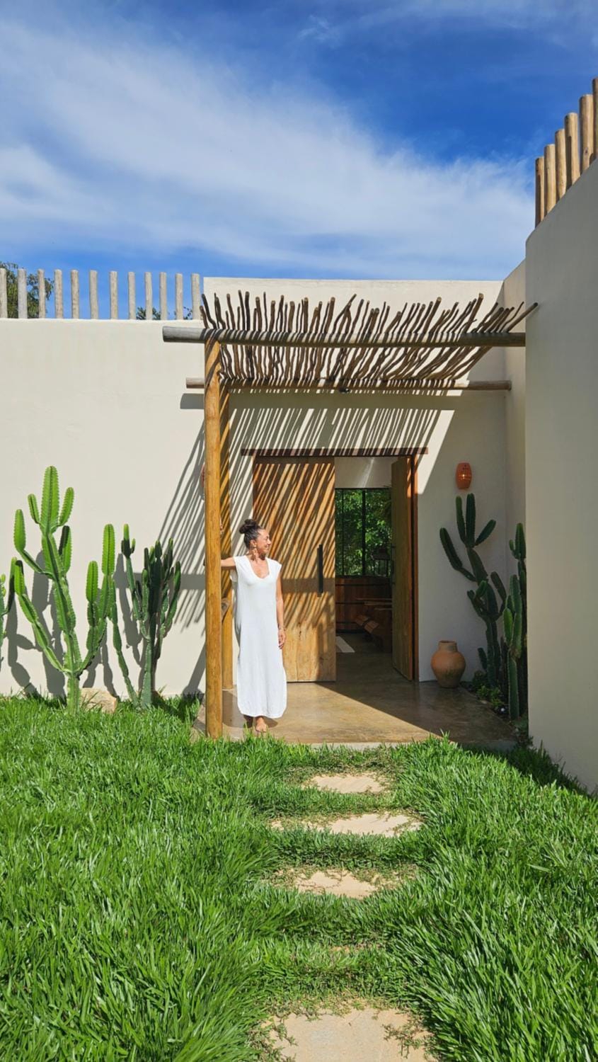 Property building, Facade/entrance, Garden view