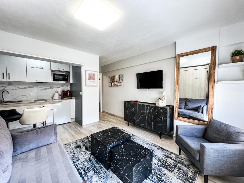 TV and multimedia, Kitchen or kitchenette, Dining area