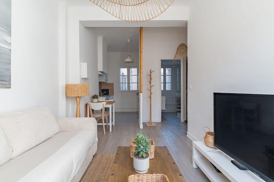 TV and multimedia, Living room, kitchen