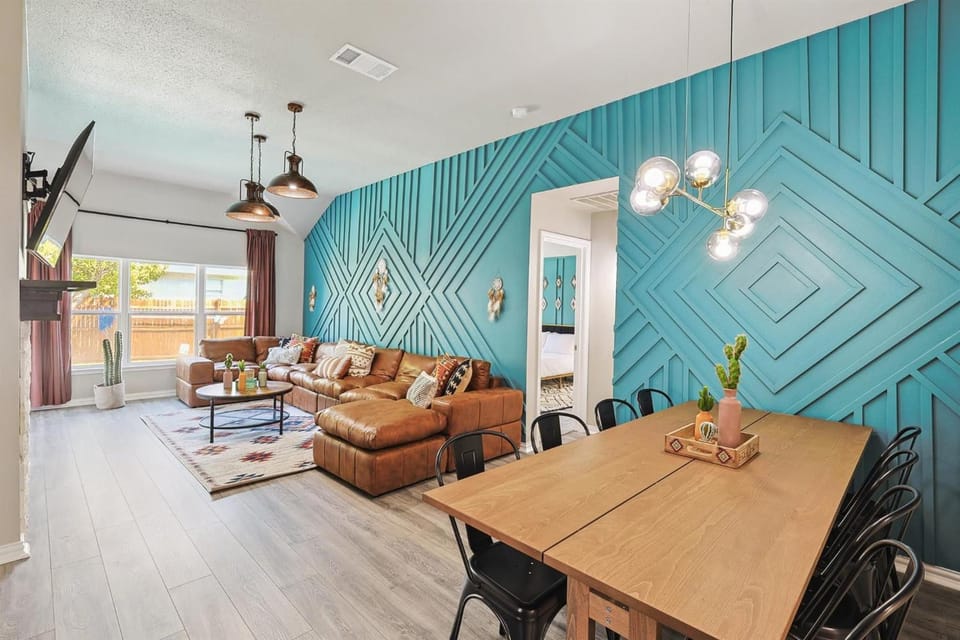4BD 2BA Saginaw Sanctuary - Pool Firepit Laundry House in Fort Worth