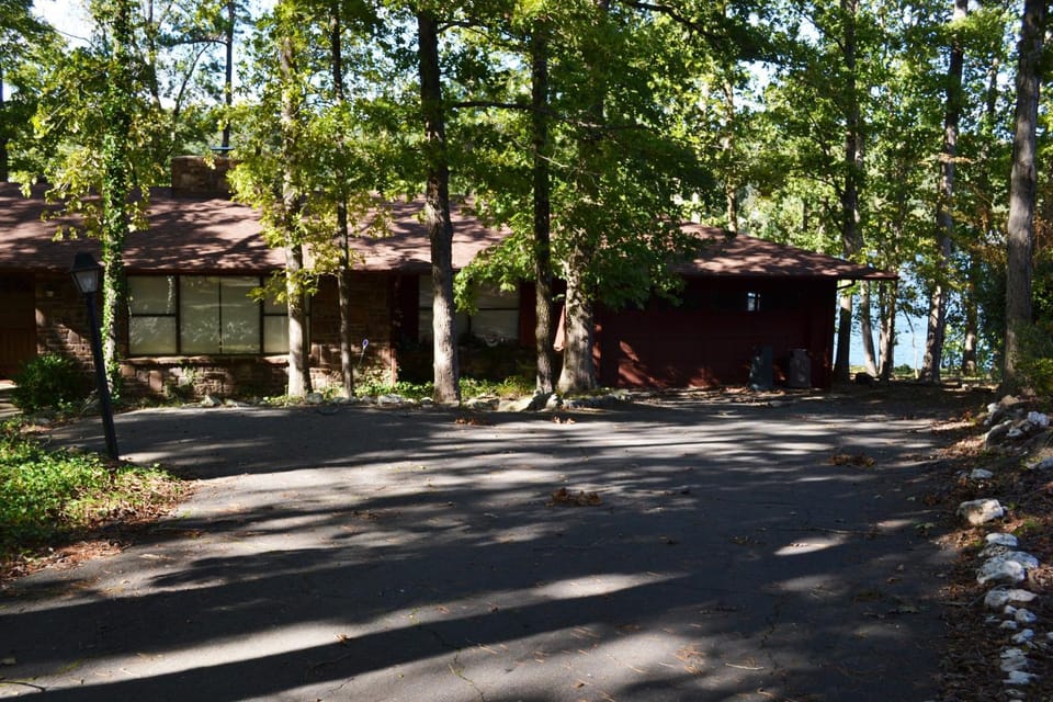 Property building, Natural landscape