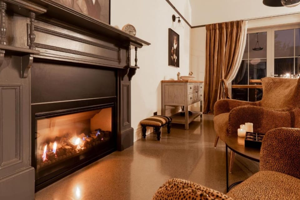 Black Stilt Cottage, luxury stay in Twizel House in Twizel