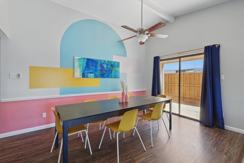 Modern & Chic 4BD,2BA - Pool, Hot Tub, BBQ Grill House in Carrollton