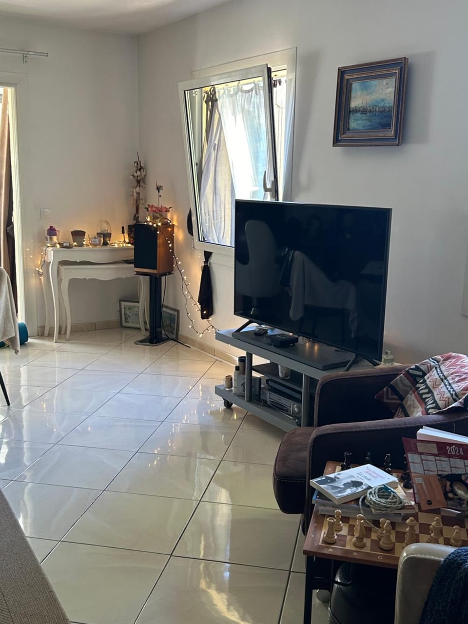 Communal lounge/ TV room