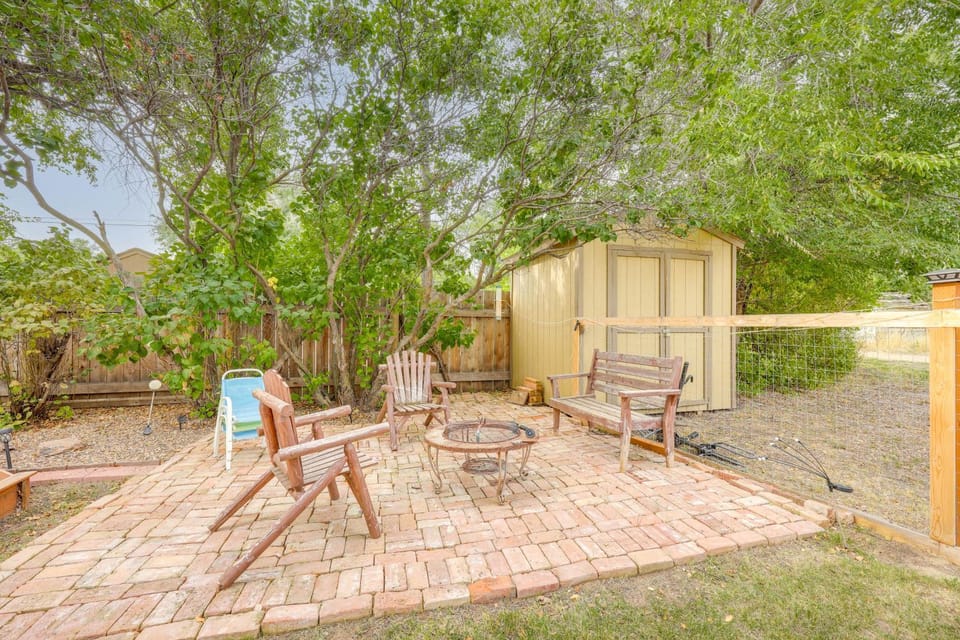 8 Mi to Lake Bowdoin: Pet-Friendly Family Home! House in Montana
