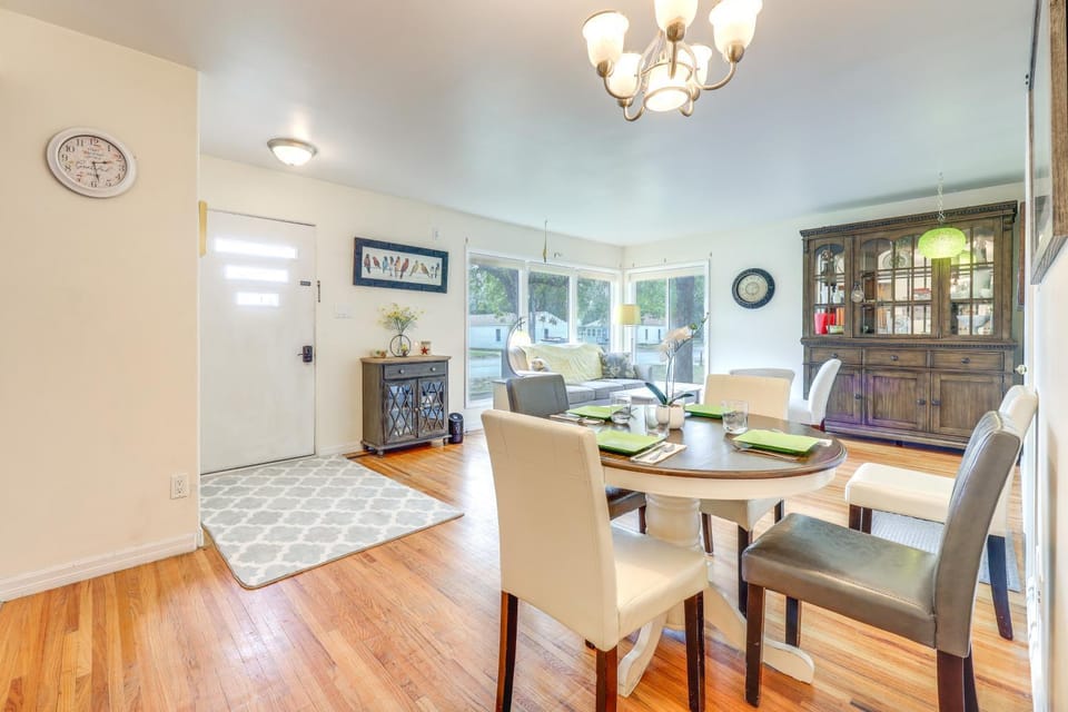 8 Mi to Lake Bowdoin: Pet-Friendly Family Home! House in Montana
