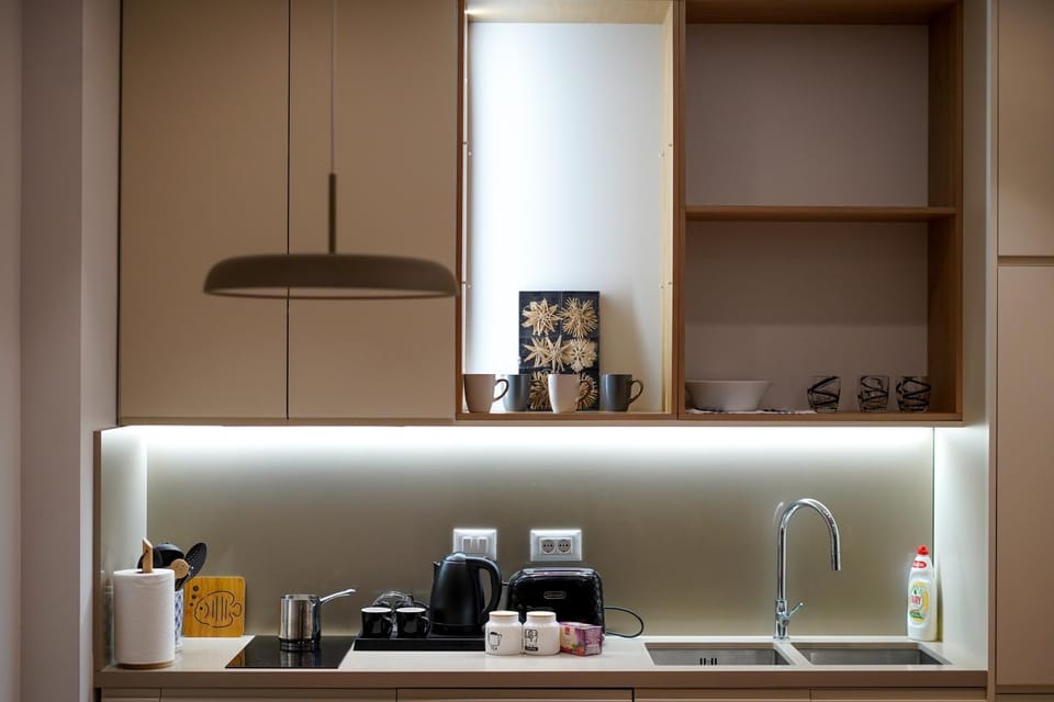 Coffee/tea facilities, Dining area, dishwasher, minibar, stove