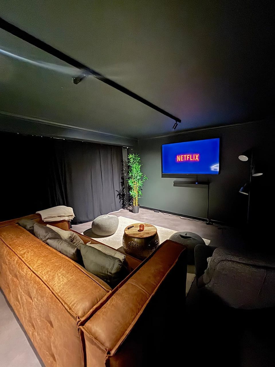 Villa Serenity Tapada - Pool, Cinema Room & Gym Villa in Nazaré