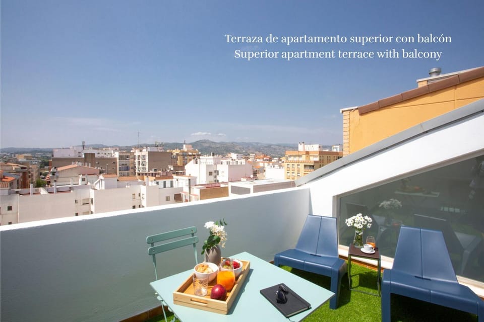 Balcony/Terrace, City view