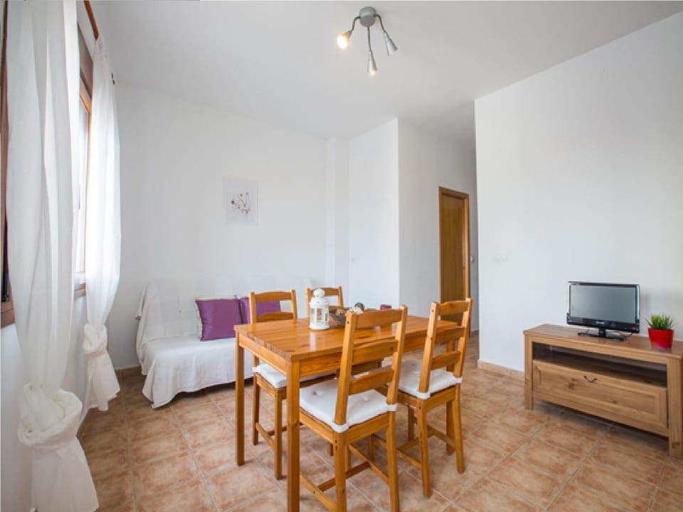 TV and multimedia, Dining area