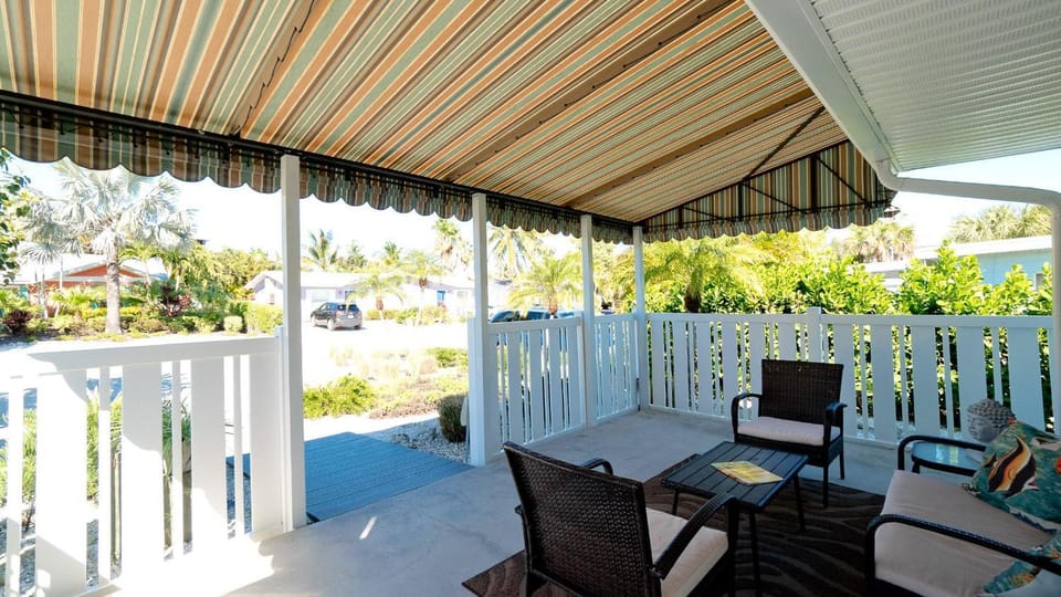 Patio, Seating area
