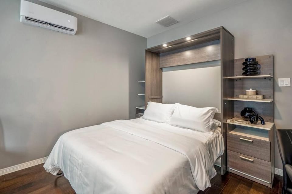 Palmer Hotel Suite Retreat in the Heart of Houston Apartment in Harris County
