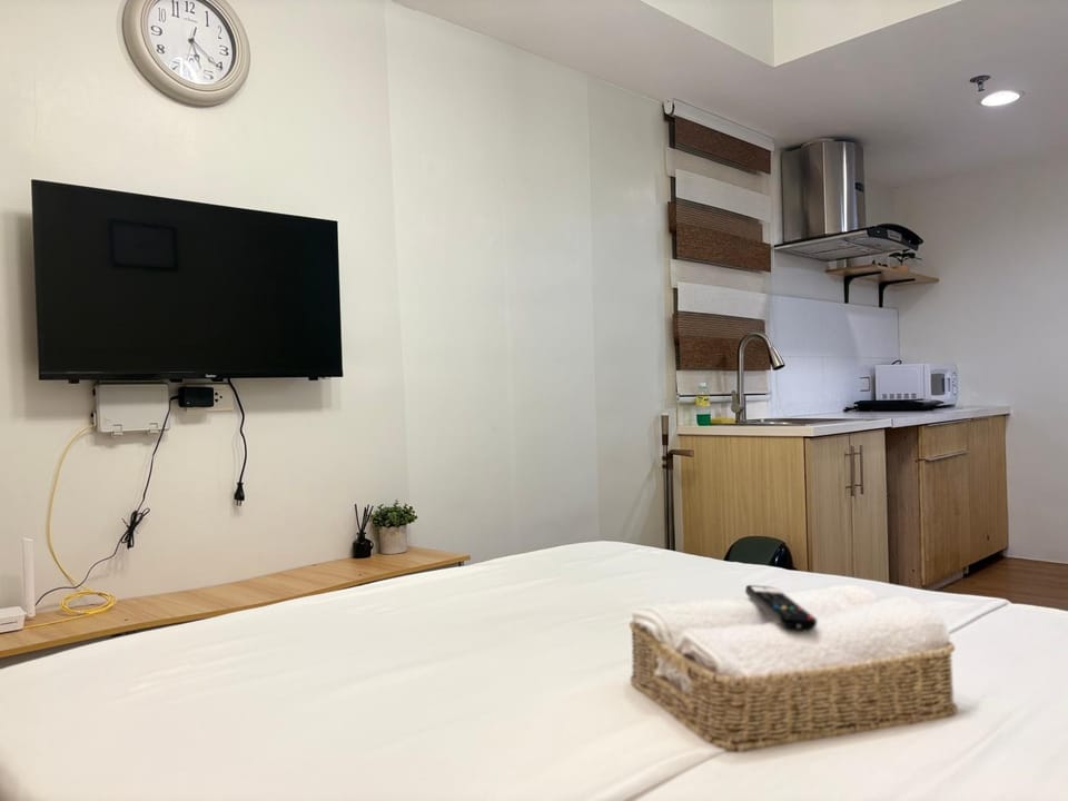Studio Unit at Pine Suites Tagaytay Apartment in Tagaytay