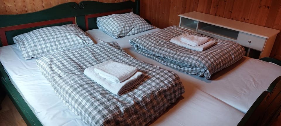 Eidsdal Camping og Feriehus Campground/ 
RV Resort in Vestland