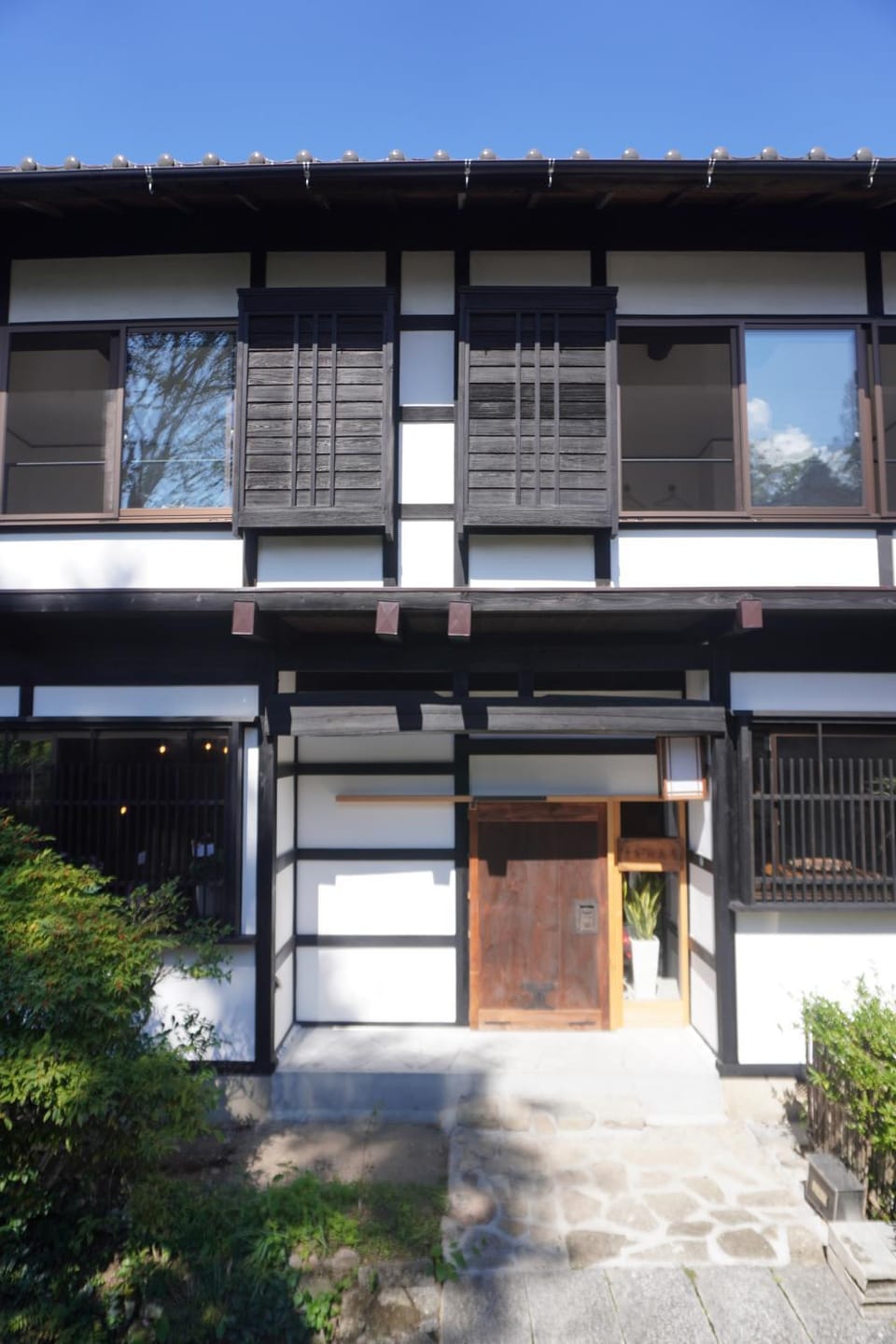 Facade/entrance