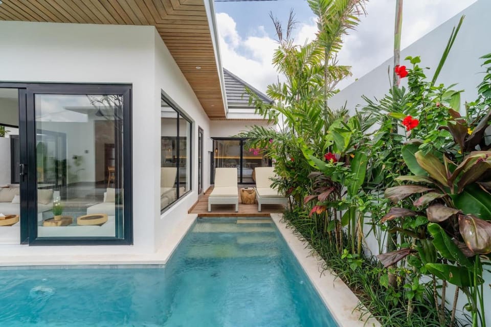 Day, Garden view, Pool view, Swimming pool, sunbed