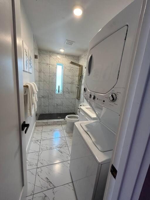 Spectacular Sleeps 7 NR Big Tex Apartment in Dallas