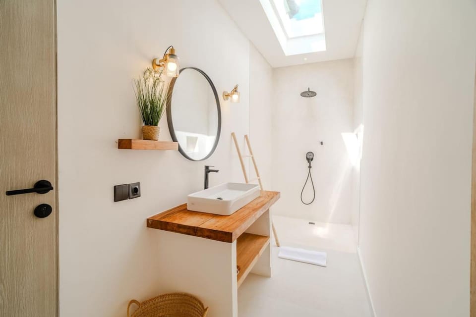 Shower, Bathroom, towels