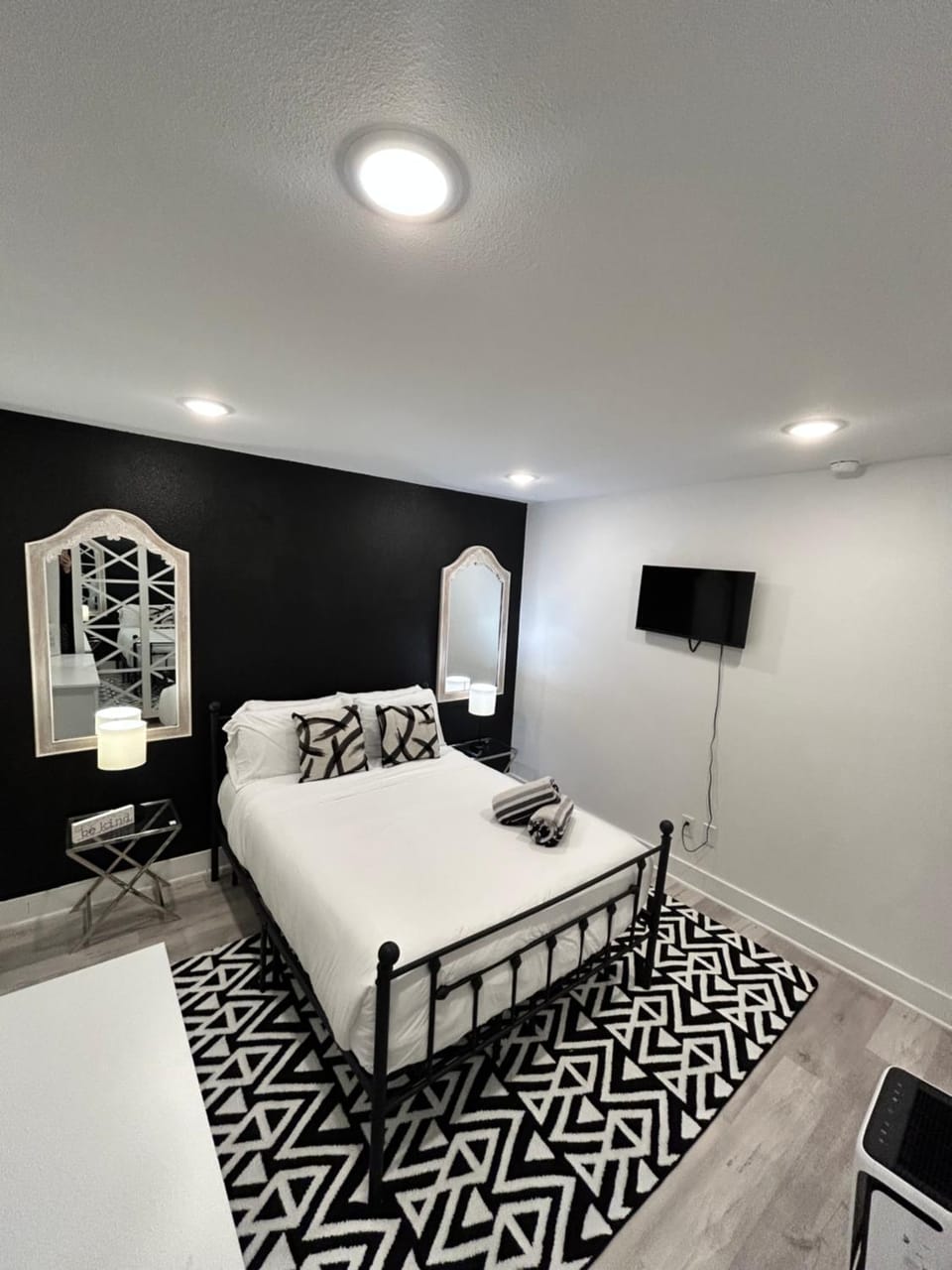 1 Bed 1 Bath BrandNew-Near Downtown&Baylor Medical Apartment in Dallas