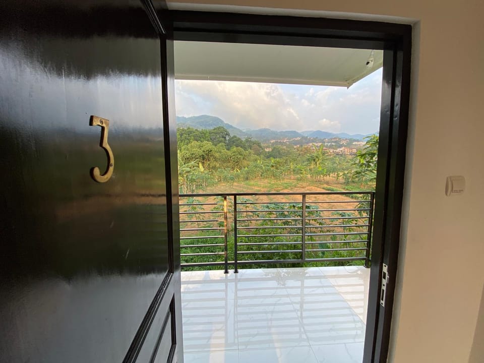 Kamar no 3 Inn in Cisarua