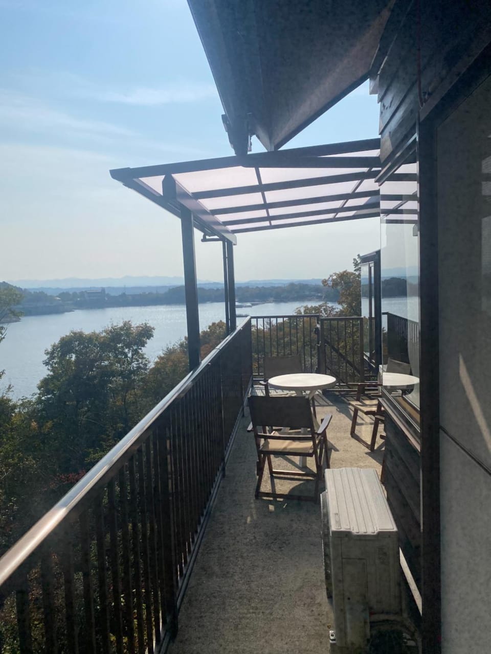 View (from property/room), Balcony/Terrace, Lake view