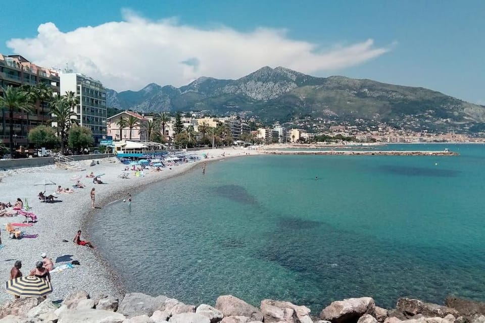 Day, Natural landscape, Beach, Mountain view