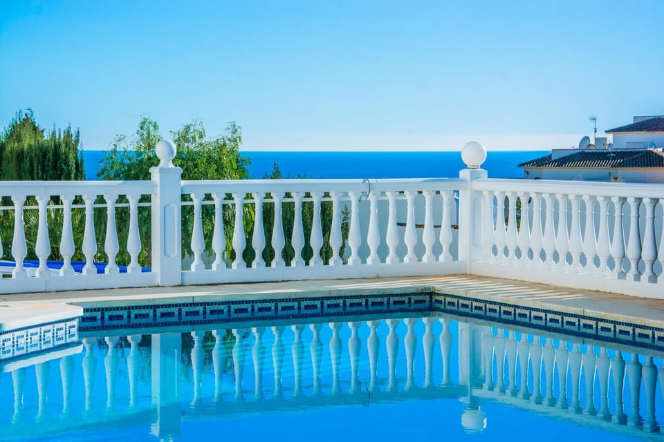 Pool view, Sea view, Swimming pool