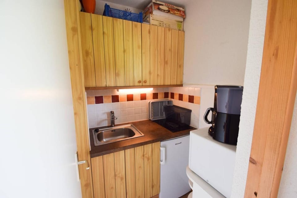 oven, kitchen