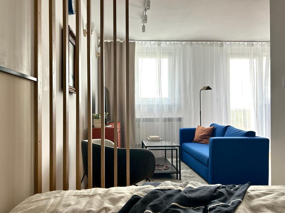 Bed, Living room, Seating area