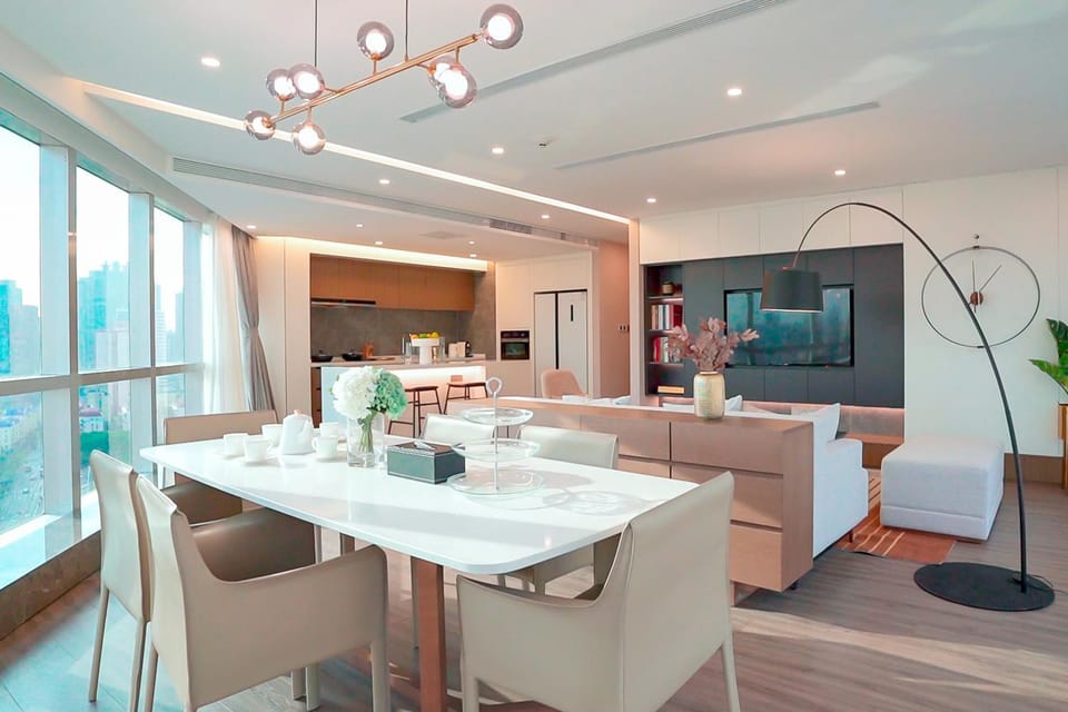 TV and multimedia, Living room, Seating area, Dining area