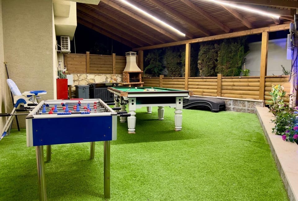 Billiard