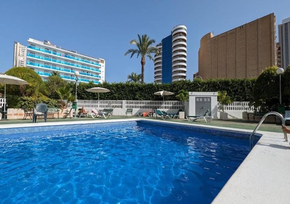 Swimming pool, sunbed